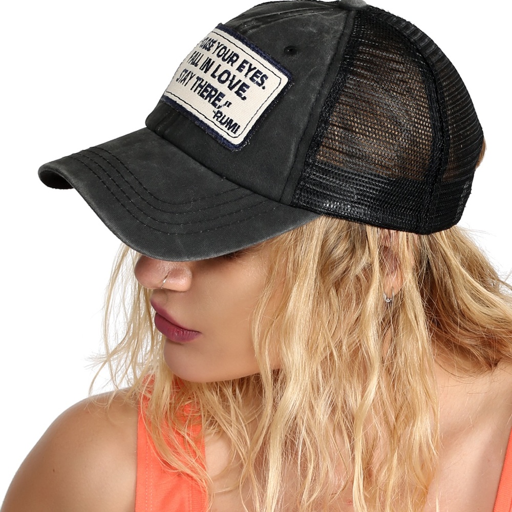 BASEBALL CAP